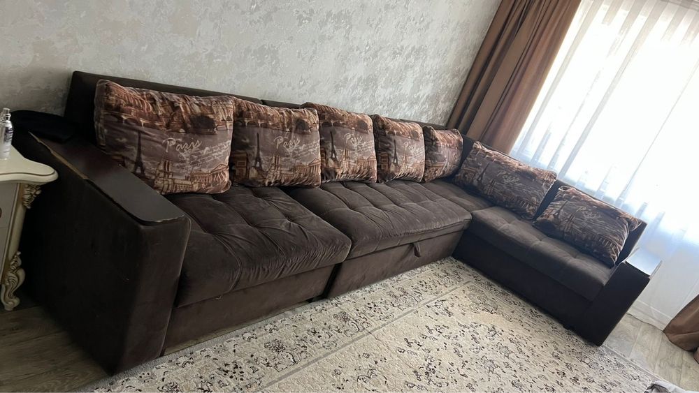 Срочно продам диван