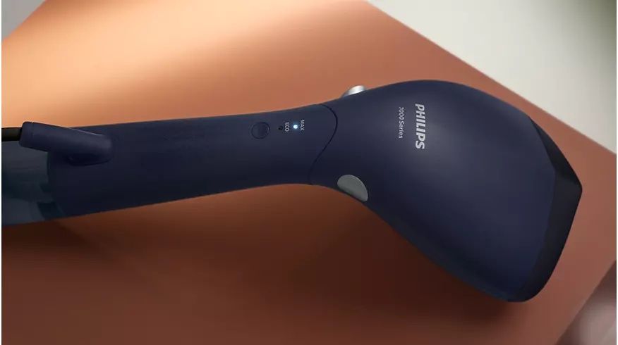 Ручной отпариватель/паравой утюг Philips sth7020