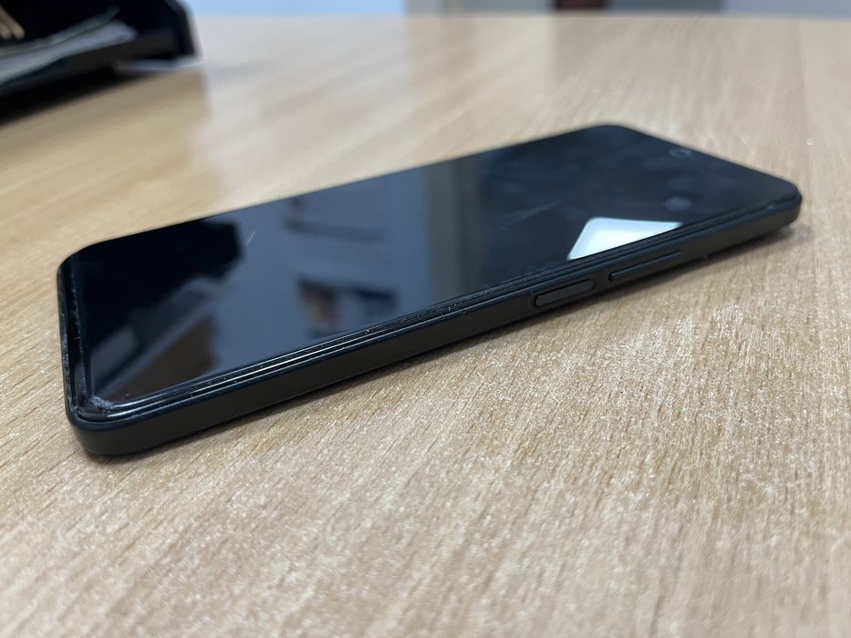 Продам смартфон Honor X8