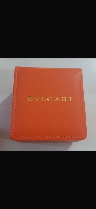 Часы Булгари со стразами