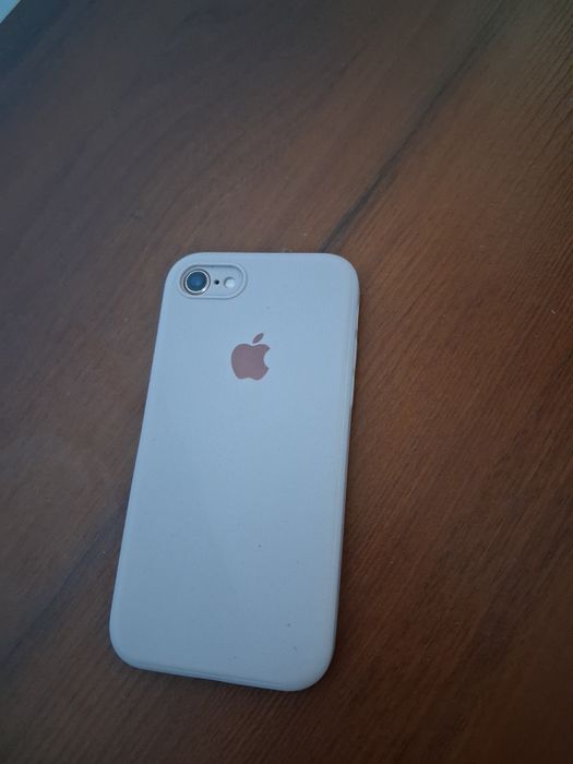 Iphone 8 в хорошем состоянии