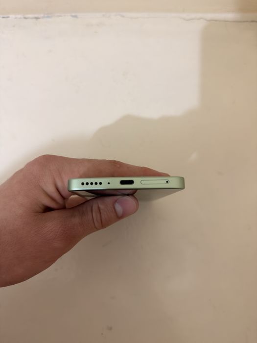 Redmi Note 13 (6/128 GB) vashe ideal telfon umuman aybi yoq !!!