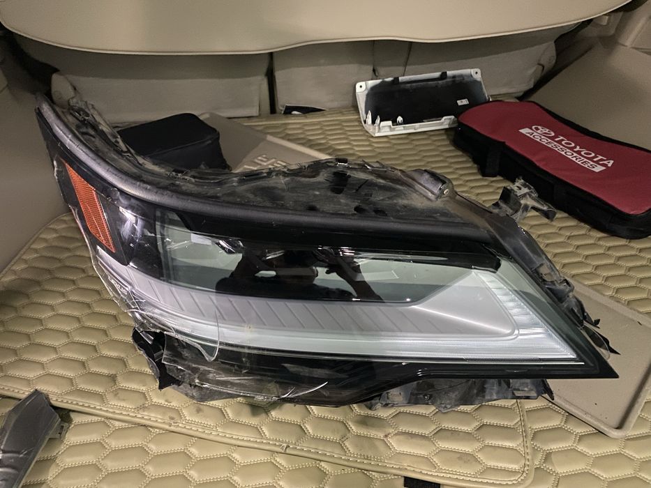 Фара Lexus LX 600