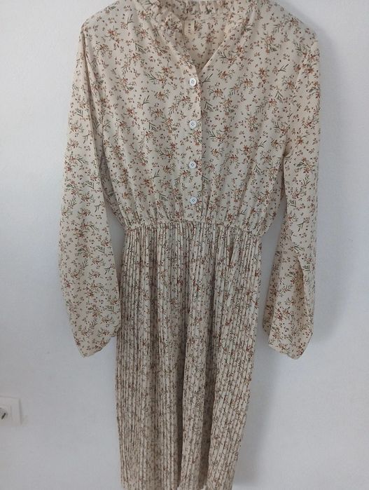 Rochie eleganta ca noua