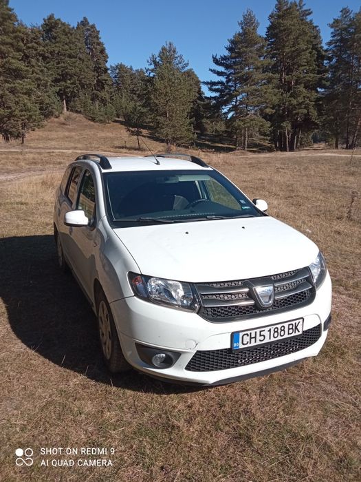 Продавам Dacia logan MCV