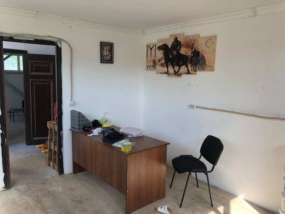 Продам пром. базу в Есике