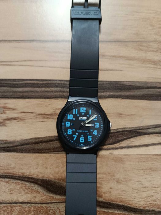 Часовник Casio син