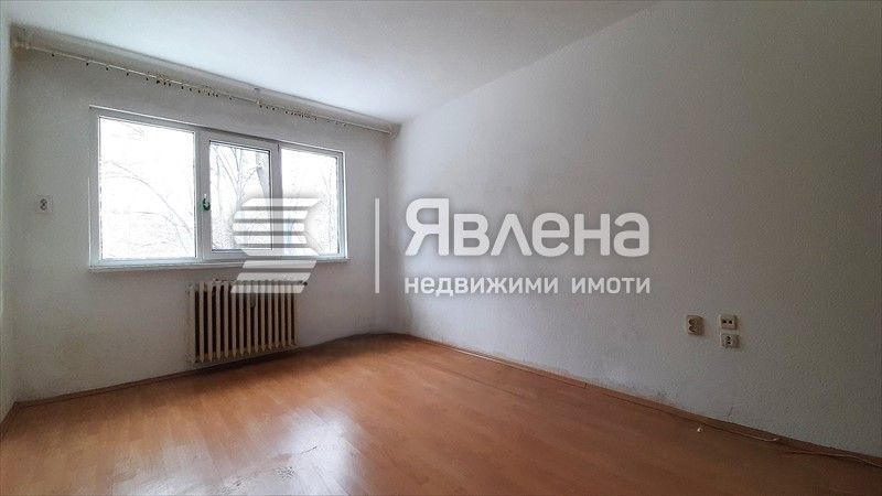 Тристаен апартамент