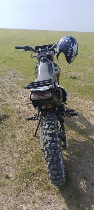 Мотоцикл эндуро 250