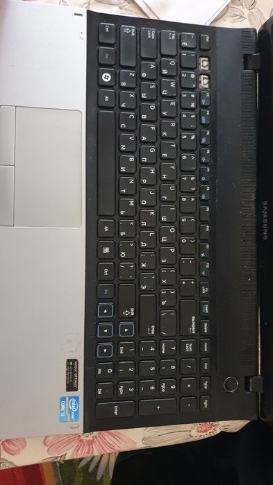 Ноутбук Самсунг NP300