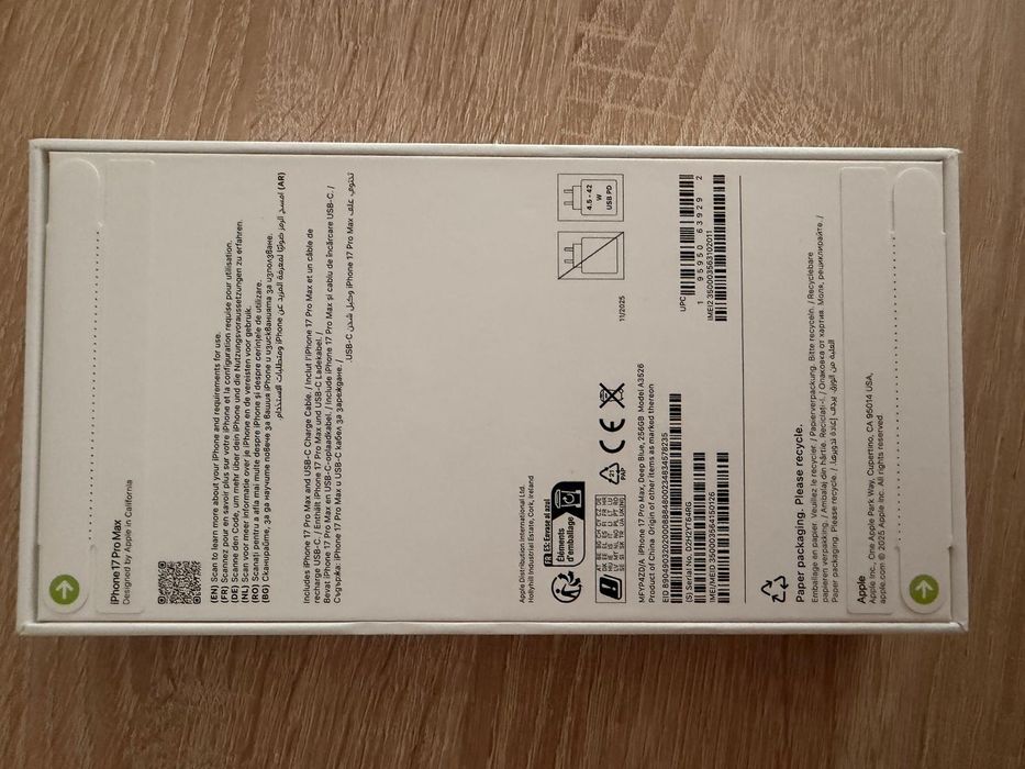 Iphone 17 pro max blue