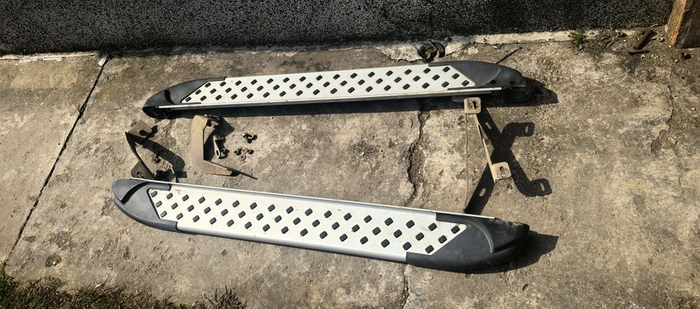 Степенки за RAV4