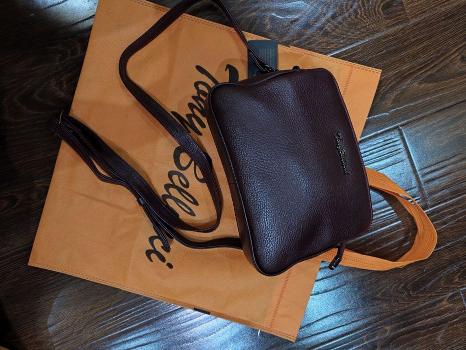 сумка-кроссбоди Tony Bellucci из натуральной зернистой кожи