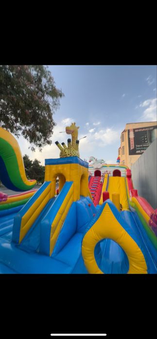 Batut arenda ijara ga qoyiladi turli xil model va razmerlarda mavjud