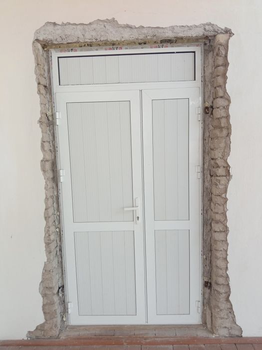 Акфа эшик сотилади 230×117