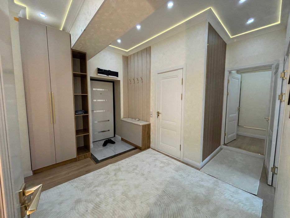 3х комнатная квартира рядом с ТЦ Riviera