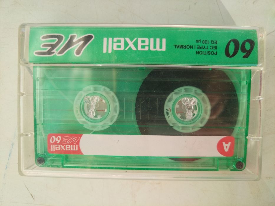 Чисто нови аудиокасети MAXELL UE 60
 MAXELL UE 60