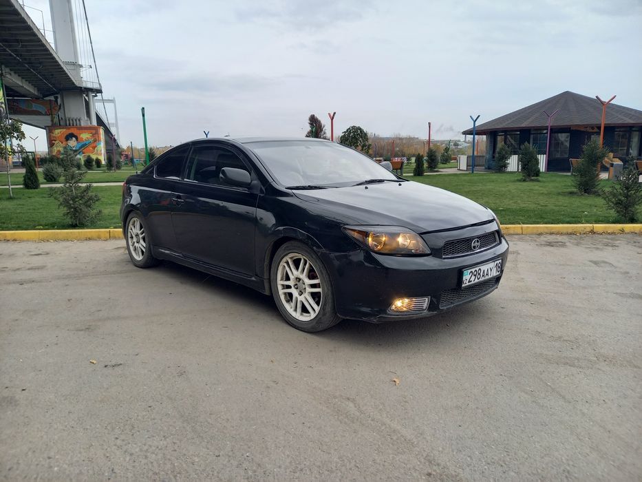 TOYOTA Scion tc   купе  на автомате