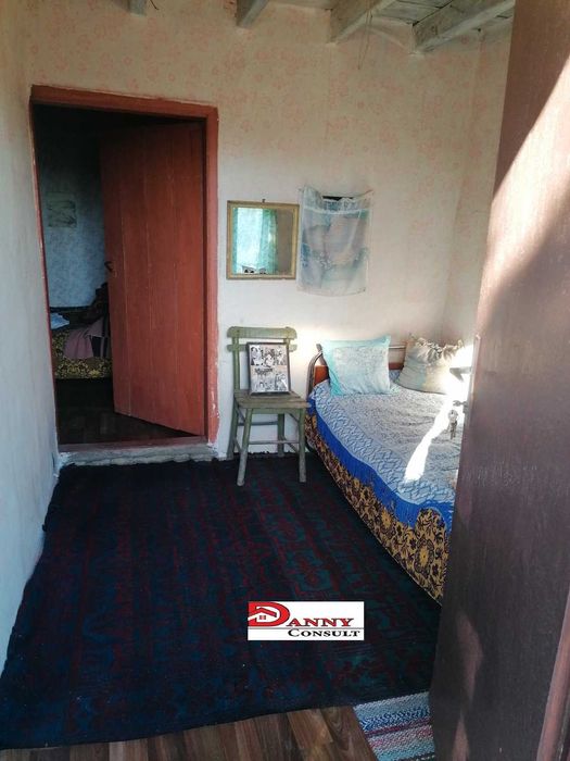 Къща с двор в с. Обединение, обл. Велико Търново