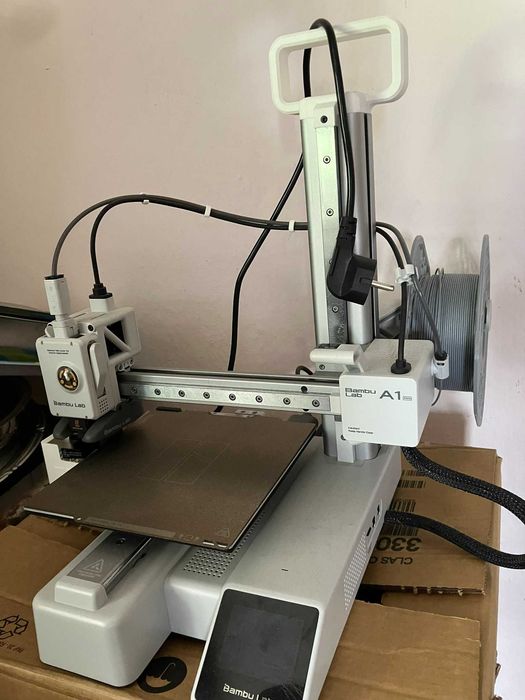 Imprimantă 3D Bambu Lab A1 Mini – stare foarte bună + role PLA incluse