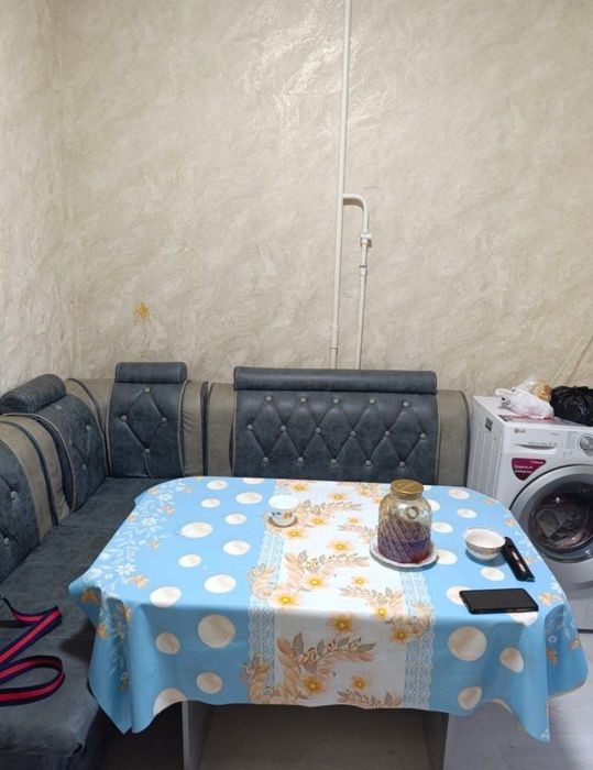 Продается квартира Юнусабад 19кв 4/4/5