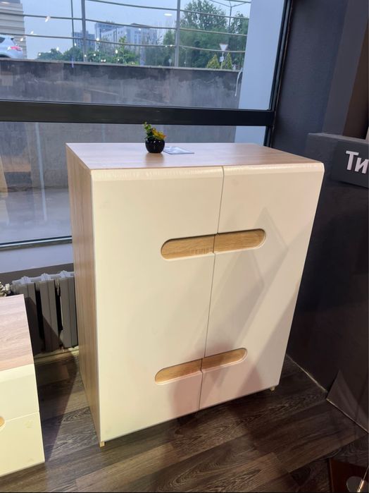 Продам шкаф и камоды