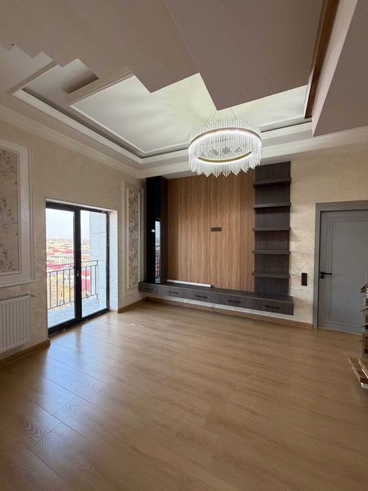 SERGELI Moshina bozorda Kvartira.2 xona 53+53 Terrasa narxi 79000 y.e