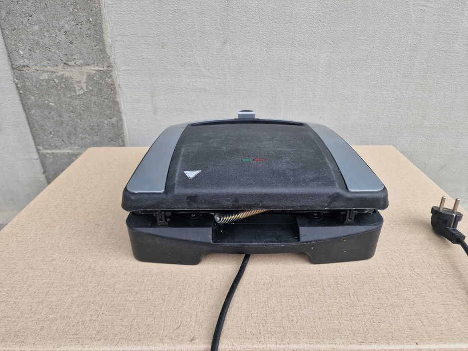 Aparat de facut sandwich-uri Simbo, 1550W, Capacitate 4  sandwich-urI