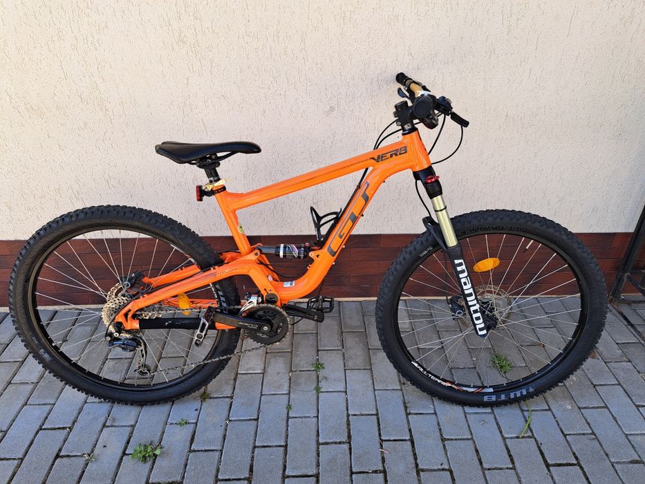 Bicicleta GT Verb full suspension