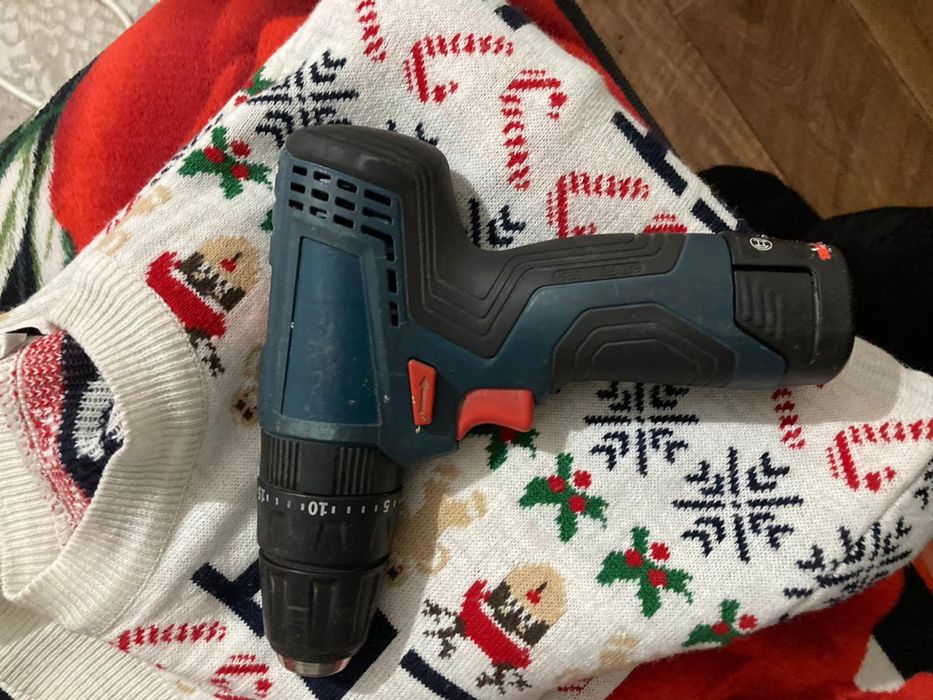 Продам шуруповерт bosch оригинал