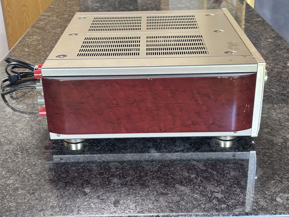 Sansui AU-α707NRA (Alpha 707 NRA) – 100V