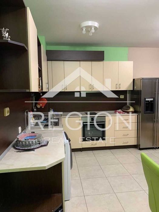 Дава се под наем Тристаен апартамент в Варна, ХЕИ - 110 кв.м за 484.5 € - Снимка #2