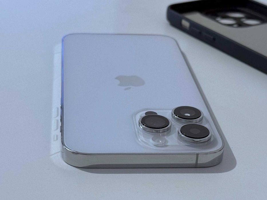 Бартер! iPhone 14 Pro Max 256GB Silver (Сив) Е-Sim / 77% Батерия.