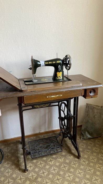 Швейная машинка