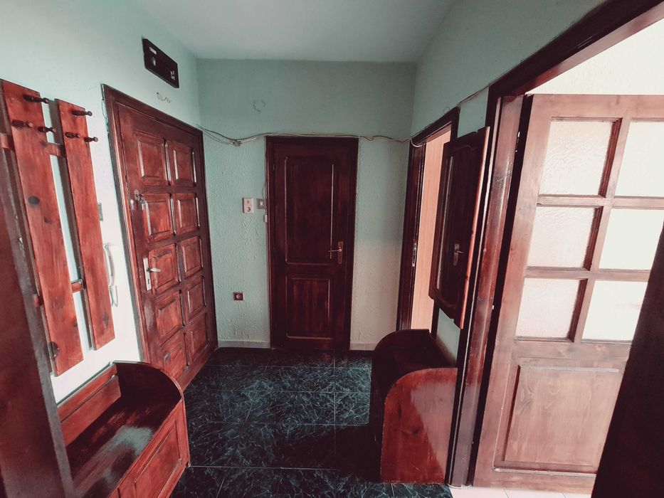 Дава се под наем Двустаен апартамент в Бургас, Зорница - 60 кв.м за 204 € - Снимка #10