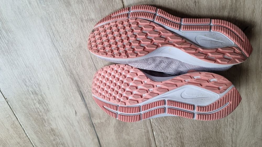 Маратонки Nike дамски