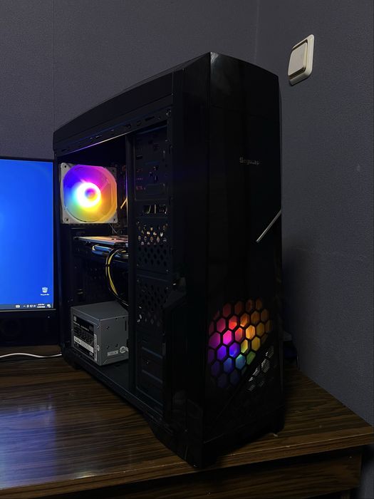 Геймърски компютър / i5 3470 / RX 580 8GB / 8GB Ram / SSD 128GB / HDD 500GB