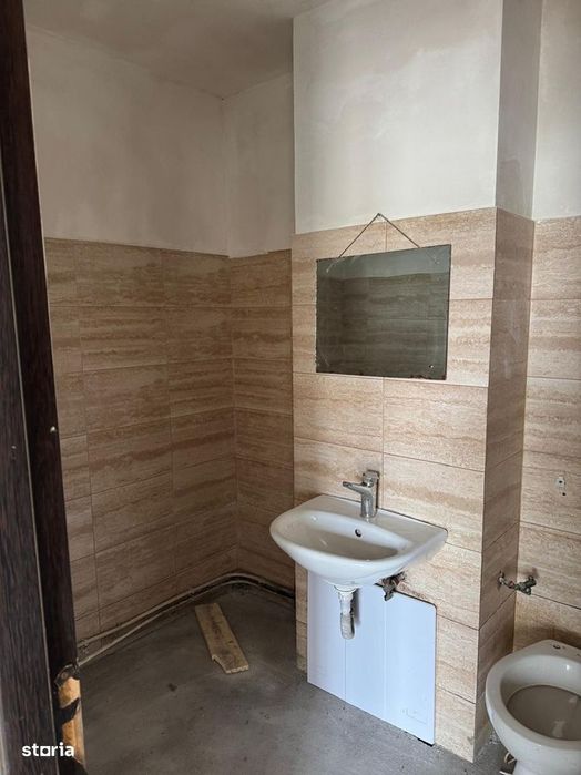 cv 215 Luminisului Spatiu comercial sau locuinta