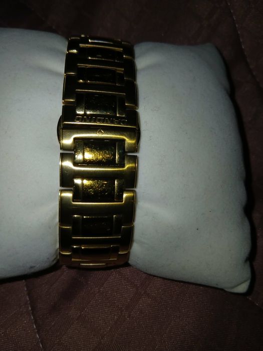 Мъжки позлатен часовник