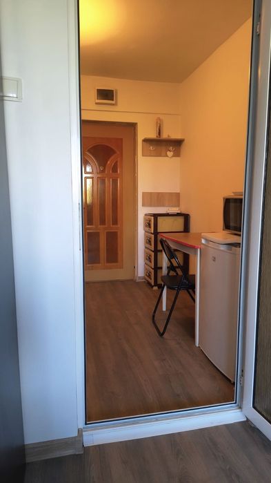 Închiriez garsonieră în Tiglina 1