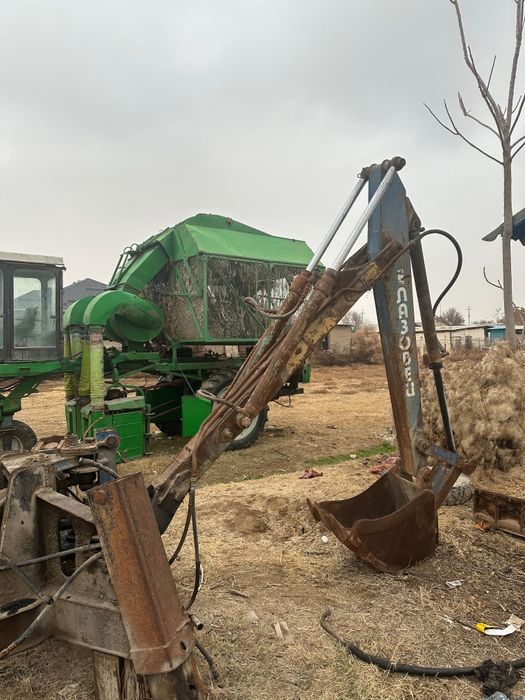 Экскаватор погрузчик  комплект  мтз 82.1