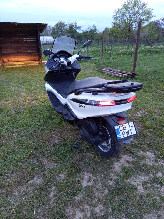 Maxi scooter Piaggio x10