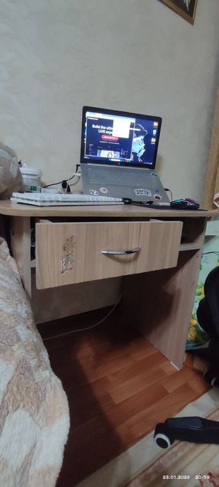 Стол компьютерный