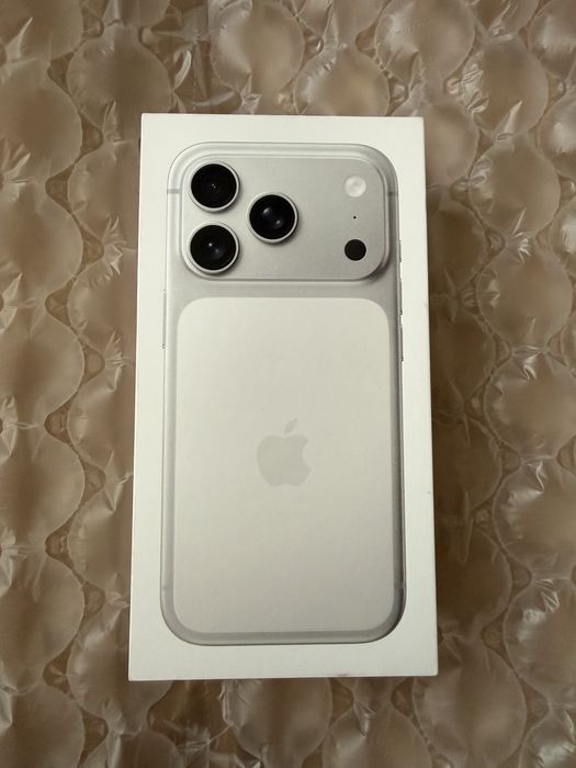 iPhone 17 Pro Silver 256 GB sigilat