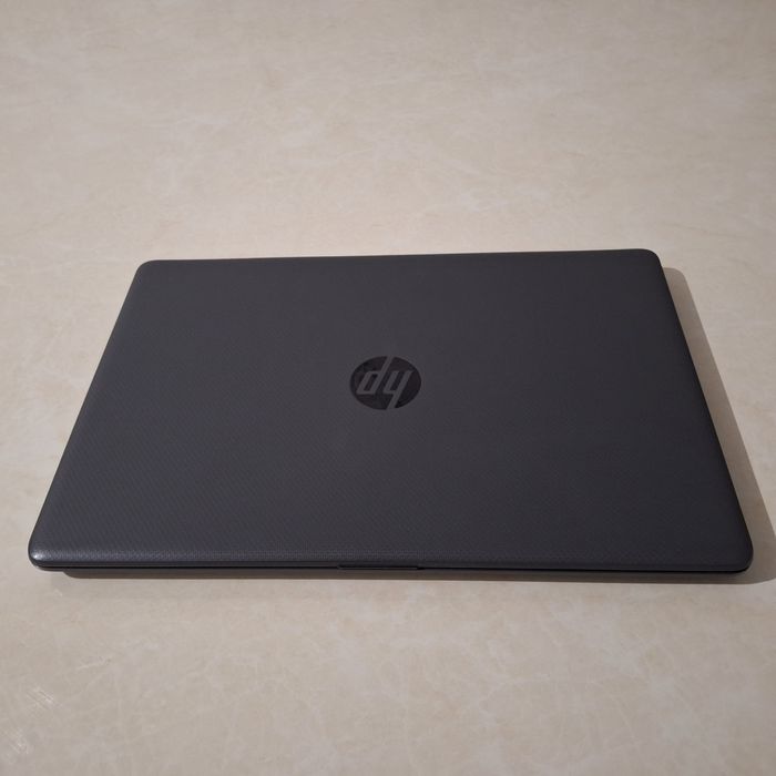 Noutbuk  hp ( DESKTOP )