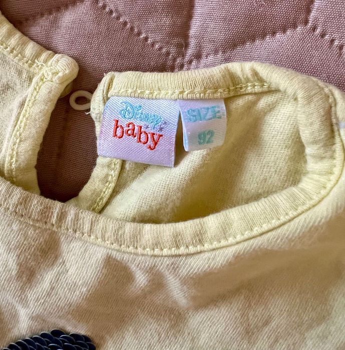 Продавам 2  рокли и гащеризон - 92 р-р и подарявам 2 рокли