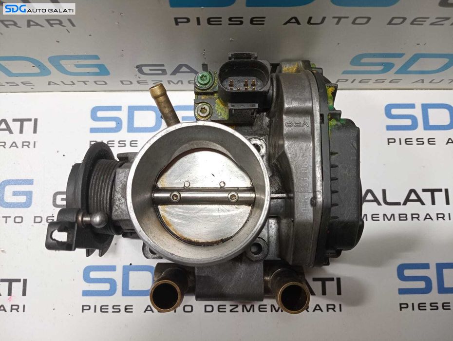 Clapeta Acceleratie Audi A4 B5 1.6 B 1997 - 2001 Cod 058133063H [M4203]