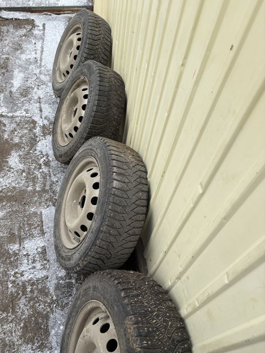 Продам шины комплект R15