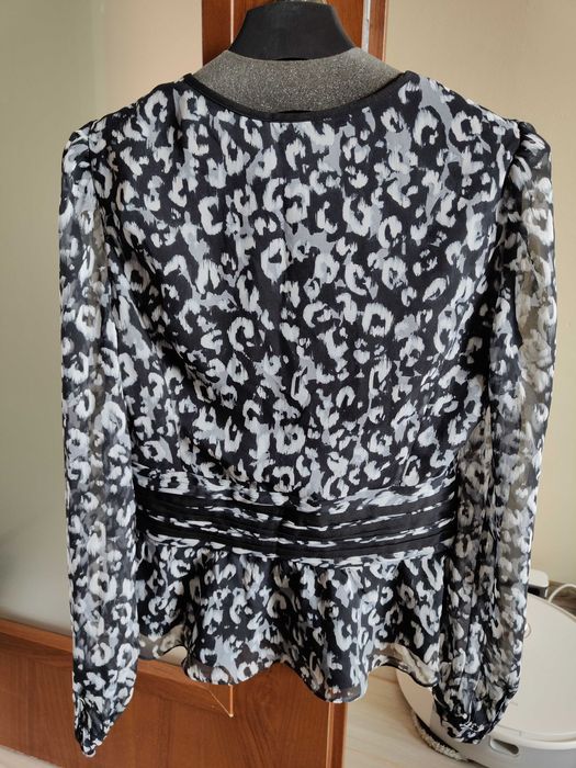 Нова блуза Karen Millen