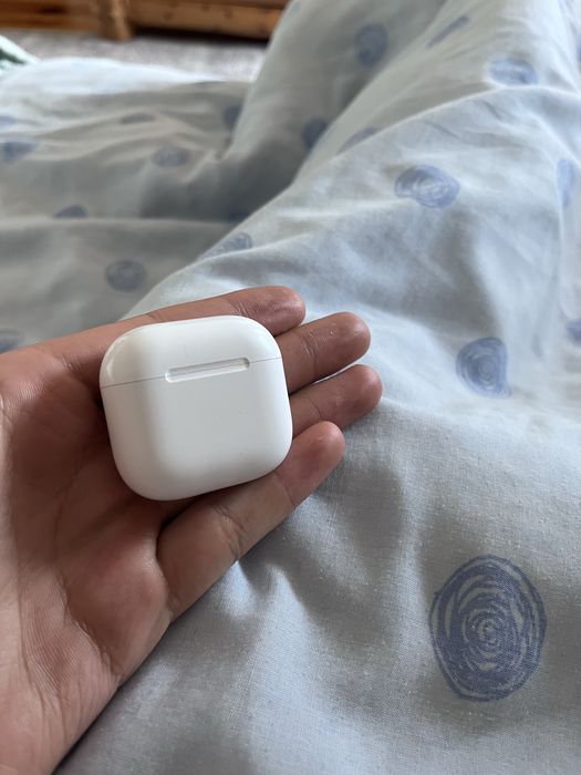 Apple Airpods 4